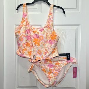 Ninety-Nine Junior’s Retro Boquet Two Piece Tankini Swimsuit Size XXL (19). NWT